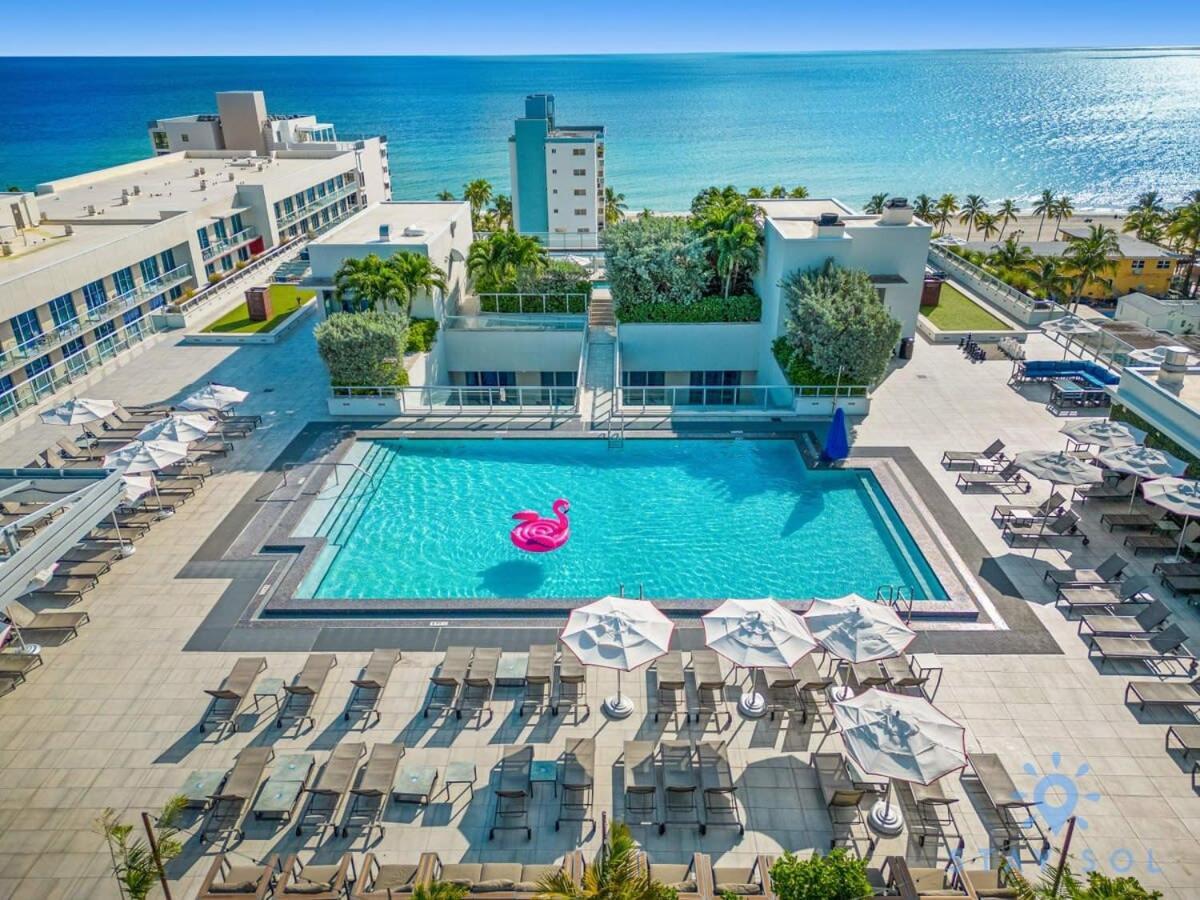 Lx Oasis Beachfront-Rt Infinity Pool Холивуд Екстериор снимка
