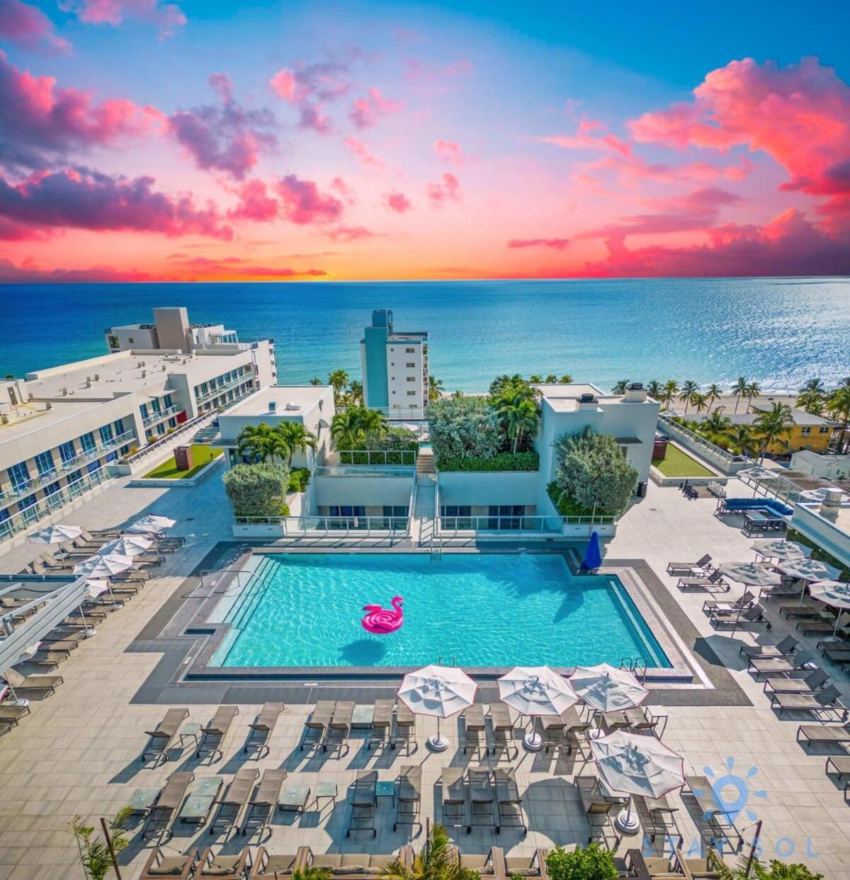 Lx Oasis Beachfront-Rt Infinity Pool Холивуд Екстериор снимка