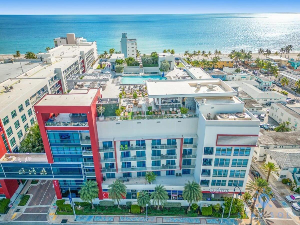 Lx Oasis Beachfront-Rt Infinity Pool Холивуд Екстериор снимка